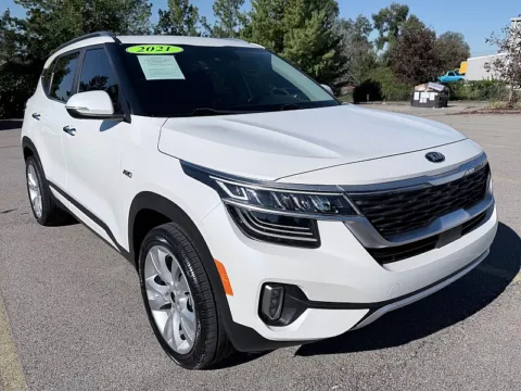 White 2021 Kia Seltos 4d SUV AWD SX Turbo for sale in Frankfort, KY