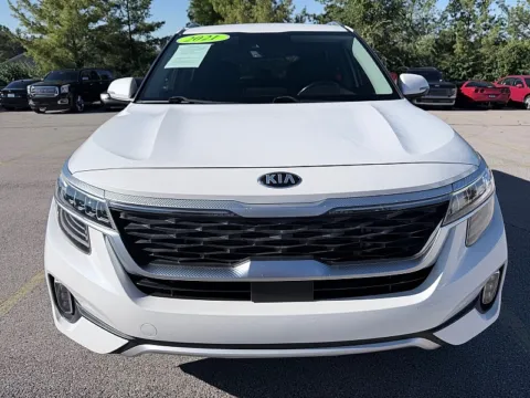 Photos of 2021 Kia Seltos 4d SUV AWD SX Turbo for sale in Frankfort, KY at EZ Car Connection