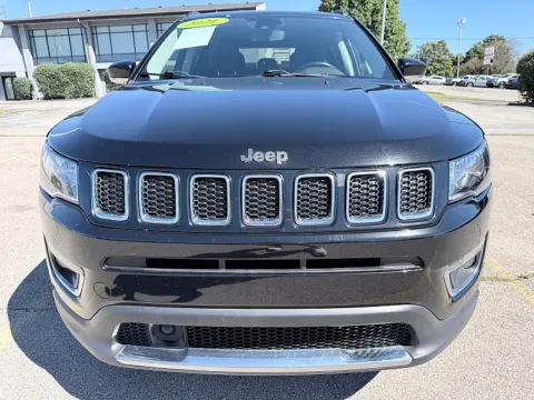 Photos of 2021 Jeep Compass Limited 4x4 for sale in Frankfort, KY at EZ Car Connection