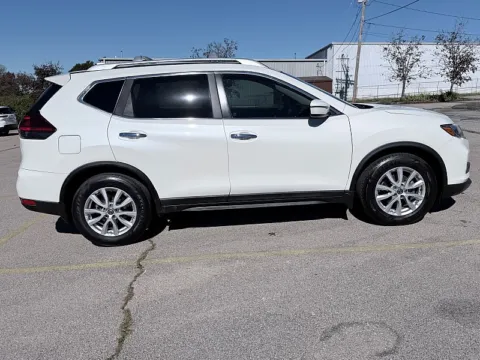 More photos of 2019 Nissan Rogue 4d SUV FWD SV at EZ Car Connection, KY