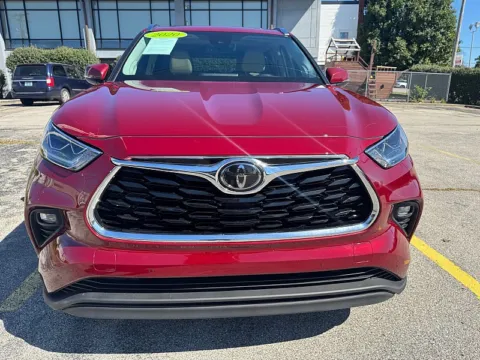 Photos of 2020 Toyota Highlander 4d SUV AWD Limited for sale in Frankfort, KY at EZ Car Connection