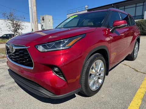 More photos of 2020 Toyota Highlander 4d SUV AWD Limited at EZ Car Connection, KY