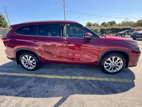 Another view of 2020 Toyota Highlander 4d SUV AWD Limited for sale in Frankfort, KY at EZ Car Connection