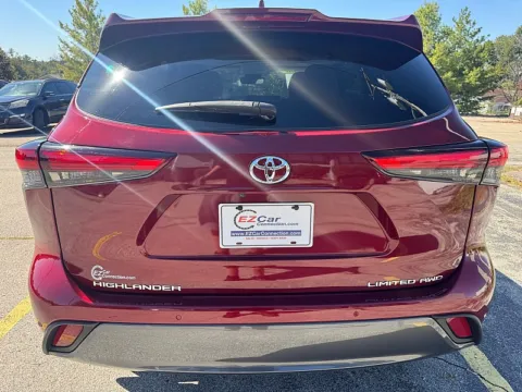 More photos of 2020 Toyota Highlander 4d SUV AWD Limited at EZ Car Connection, KY