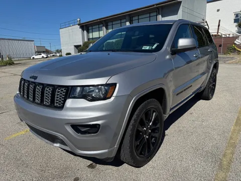 Another view of 2020 Jeep Grand Cherokee 4d SUV 4WD Laredo Altitude for sale in Frankfort, KY at EZ Car Connection
