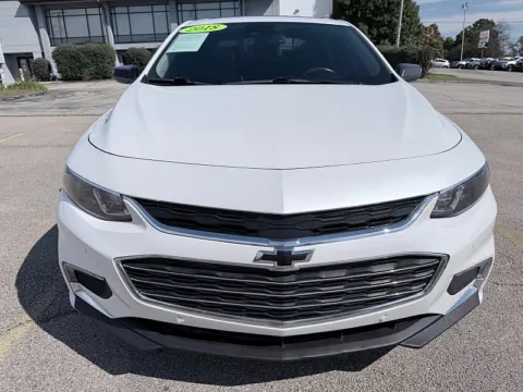 More photos of 2018 Chevrolet Malibu 4d Sedan Premier at EZ Car Connection, KY