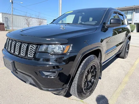 Another view of 2018 Jeep Grand Cherokee 4d SUV 4WD Laredo Altitude for sale in Frankfort, KY at EZ Car Connection