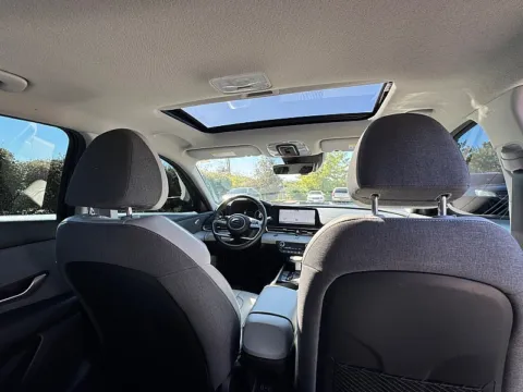 More photos of 2024 Hyundai Elantra Limited IVT at EZ Car Connection, KY