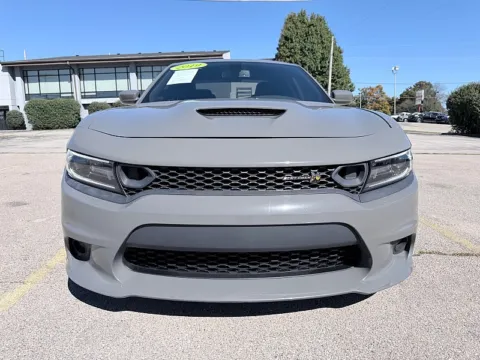 Photos of 2019 Dodge Charger 4d Sedan RWD Scat Pack for sale in Frankfort, KY at EZ Car Connection