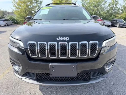 Photos of 2019 Jeep Cherokee 4d SUV 4WD Limited 2.0L Turbo for sale in Frankfort, KY at EZ Car Connection