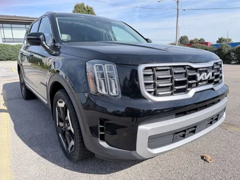 Another view of 2024 Kia Telluride S FWD for sale in Frankfort, KY at EZ Car Connection