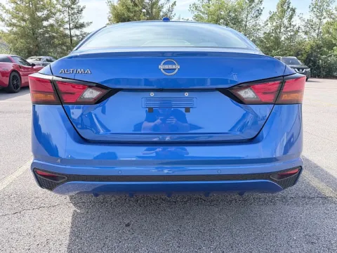 More photos of 2025 Nissan Altima SV FWD at EZ Car Connection, KY