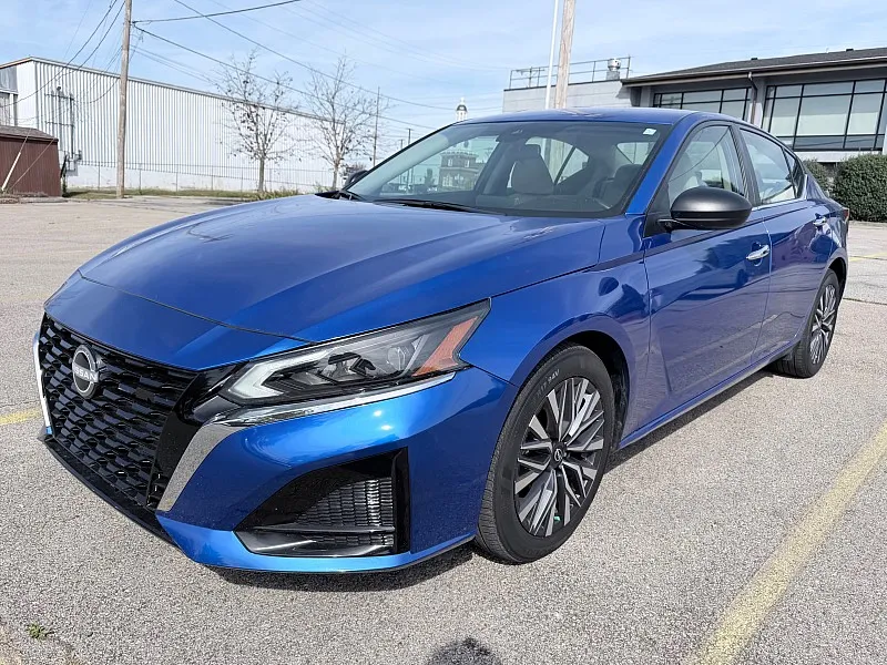 Blue 2025 Nissan Altima SV FWD for sale in Frankfort, KY