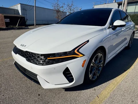 White 2024 Kia K5 EX Auto FWD for sale in Frankfort, KY
