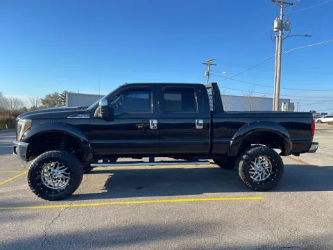 More photos of 2015 Ford Super Duty F-250 Crew Cab Lariat at EZ Car Connection, KY