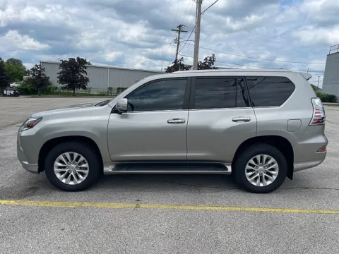 More photos of 2022 Lexus GX 460 Premium 4WD at EZ Car Connection, KY