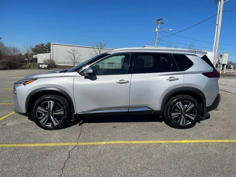 More photos of 2021 Nissan Rogue FWD SL at EZ Car Connection, KY