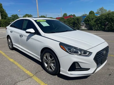 White 2018 Hyundai Sonata 4d Sedan Limited 2.4L for sale in Frankfort, KY