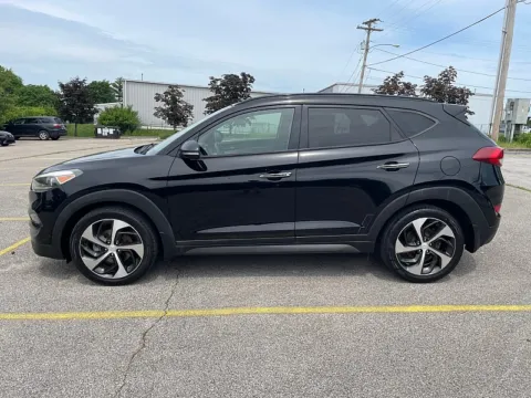 More photos of 2016 Hyundai Tucson 4d SUV FWD Limited at EZ Car Connection, KY