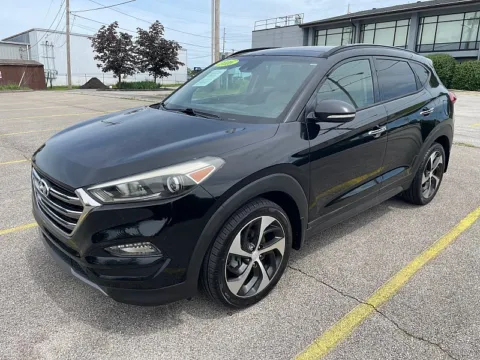 Another view of 2016 Hyundai Tucson 4d SUV FWD Limited for sale in Frankfort, KY at EZ Car Connection