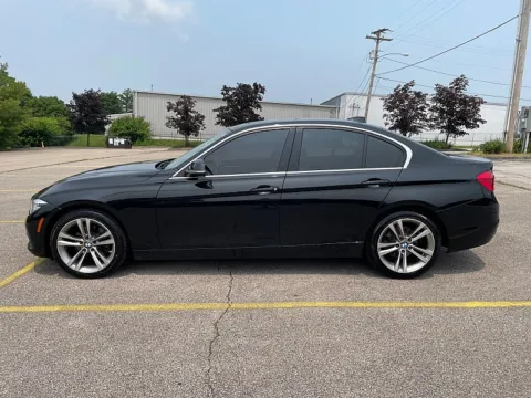 More photos of 2018 BMW 3 Series 330i xDrive Sedan at EZ Car Connection, KY
