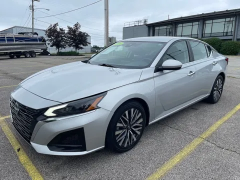 Another view of 2023 Nissan Altima 2.5 SV Sedan for sale in Frankfort, KY at EZ Car Connection
