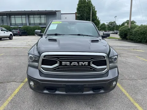 Photos of 2018 Ram 1500 Crew Cab Longhorn Limited for sale in Frankfort, KY at EZ Car Connection