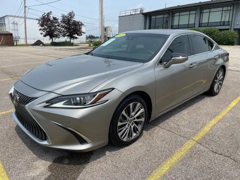Another view of 2019 Lexus ES 350 FWD for sale in Frankfort, KY at EZ Car Connection
