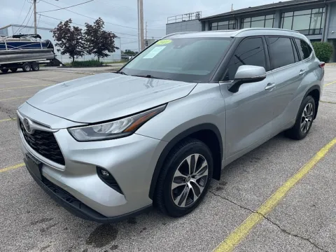 Another view of 2021 Toyota Highlander XLE AWD for sale in Frankfort, KY at EZ Car Connection
