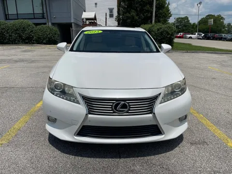 Photos of 2015 Lexus ES 350 4dr Sdn for sale in Frankfort, KY at EZ Car Connection