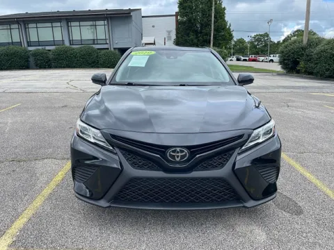 Photos of 2019 Toyota Camry 4d Sedan SE for sale in Frankfort, KY at EZ Car Connection