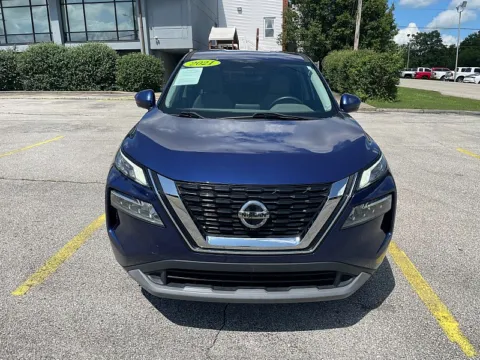 Photos of 2021 Nissan Rogue FWD SV for sale in Frankfort, KY at EZ Car Connection