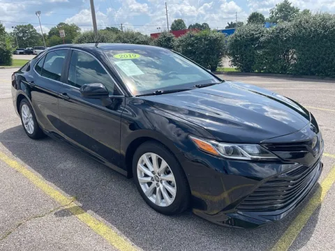 Black 2019 Toyota Camry 4d Sedan LE for sale in Frankfort, KY