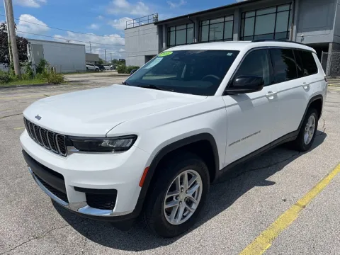 Another view of 2023 Jeep Grand Cherokee L Laredo 4x4 for sale in Frankfort, KY at EZ Car Connection