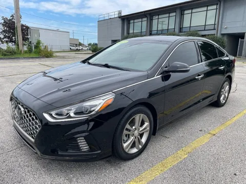 Another view of 2019 Hyundai Sonata 4d Sedan Limited 2.4L for sale in Frankfort, KY at EZ Car Connection