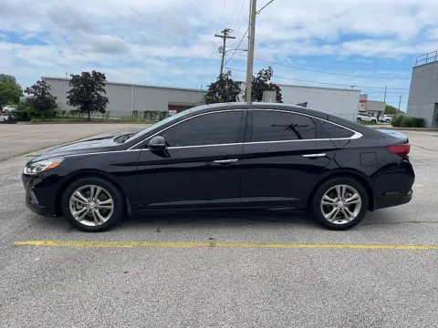 More photos of 2019 Hyundai Sonata 4d Sedan Limited 2.4L at EZ Car Connection, KY