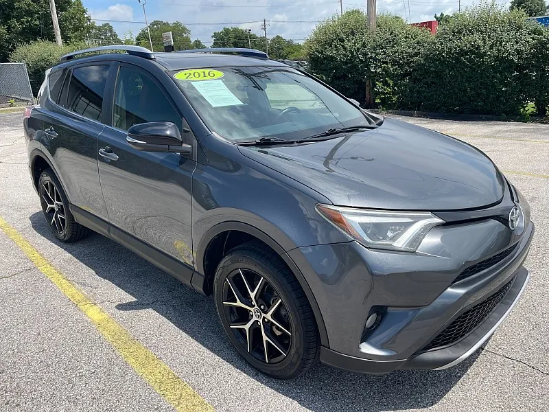 Gray 2016 Toyota RAV4 4d SUV FWD SE for sale in Frankfort, KY