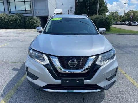 Photos of 2019 Nissan Rogue 4d SUV AWD SV for sale in Frankfort, KY at EZ Car Connection
