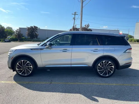 More photos of 2020 Lincoln Aviator 4d SUV AWD Reserve II at EZ Car Connection, KY