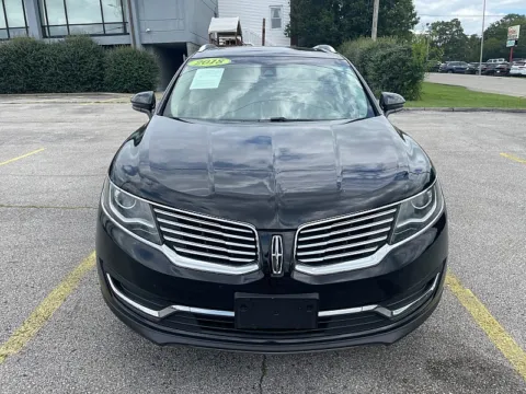 Photos of 2018 Lincoln MKX 4d SUV AWD Reserve 3.7L for sale in Frankfort, KY at EZ Car Connection