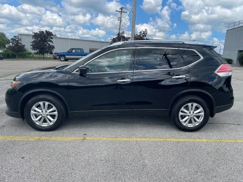More photos of 2015 Nissan Rogue 4d SUV FWD S at EZ Car Connection, KY