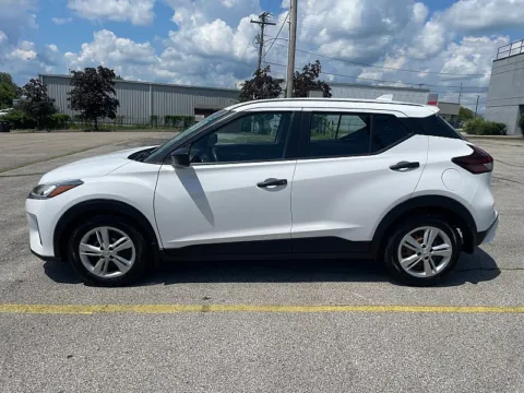 More photos of 2022 Nissan Kicks S FWD at EZ Car Connection, KY