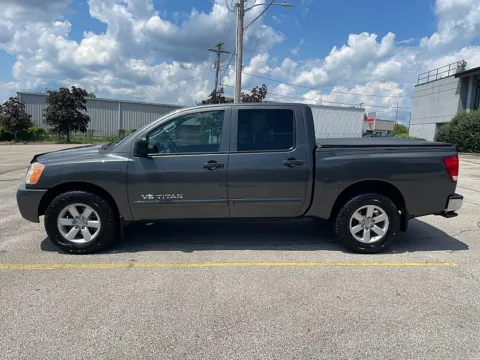 More photos of 2012 Nissan Titan Crew Cab SV at EZ Car Connection, KY
