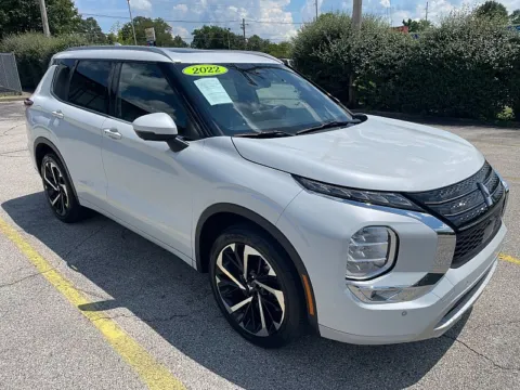 White 2022 Mitsubishi Outlander SEL FWD for sale in Frankfort, KY
