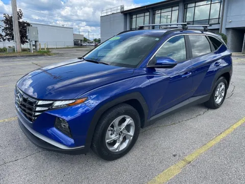 Another view of 2022 Hyundai Tucson SEL FWD for sale in Frankfort, KY at EZ Car Connection