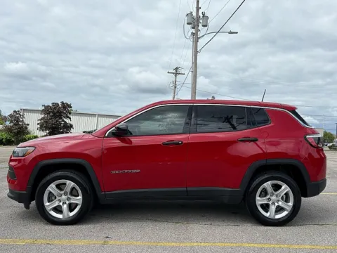 More photos of 2023 Jeep Compass Sport 4x4 at EZ Car Connection, KY