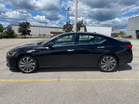More photos of 2024 Nissan Altima 2.5 SL Sedan at EZ Car Connection, KY
