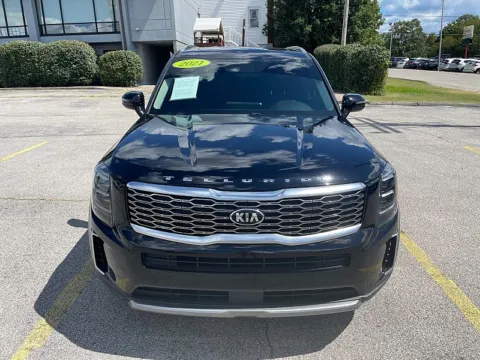 Photos of 2021 Kia Telluride EX AWD for sale in Frankfort, KY at EZ Car Connection