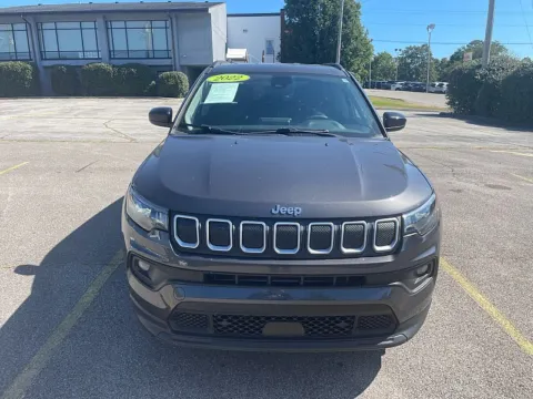 Photos of 2022 Jeep Compass Latitude FWD for sale in Frankfort, KY at EZ Car Connection