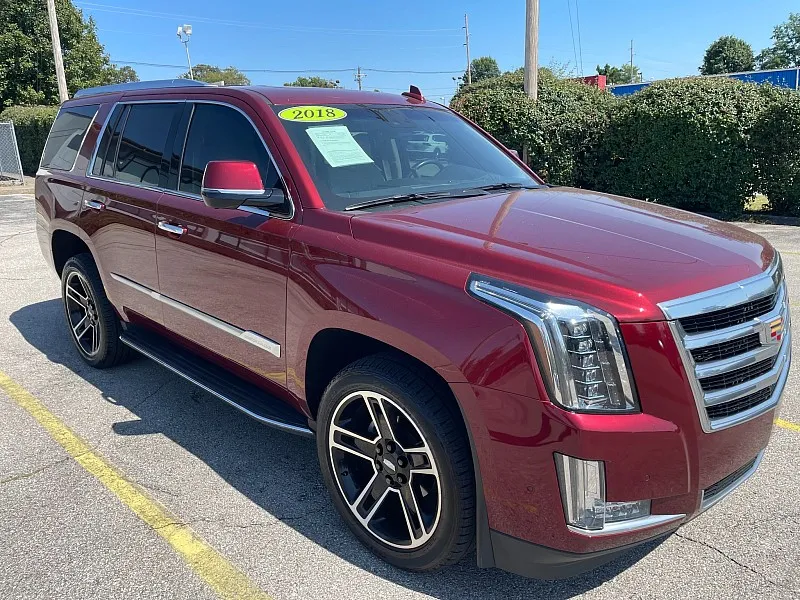 Red 2018 Cadillac Escalade 4d SUV 4WD Luxury for sale in Frankfort, KY
